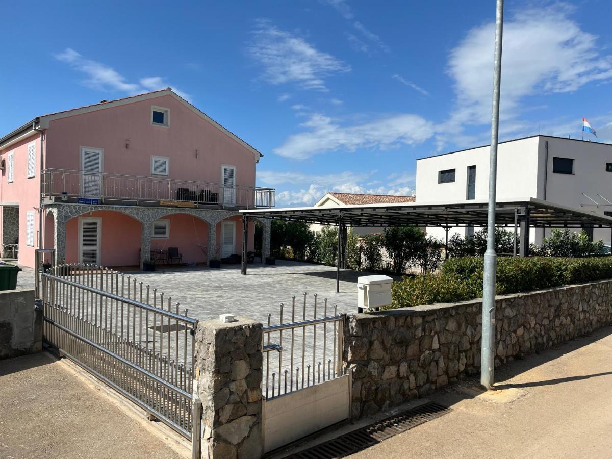 Apartments Marija Малинска Екстериор снимка
