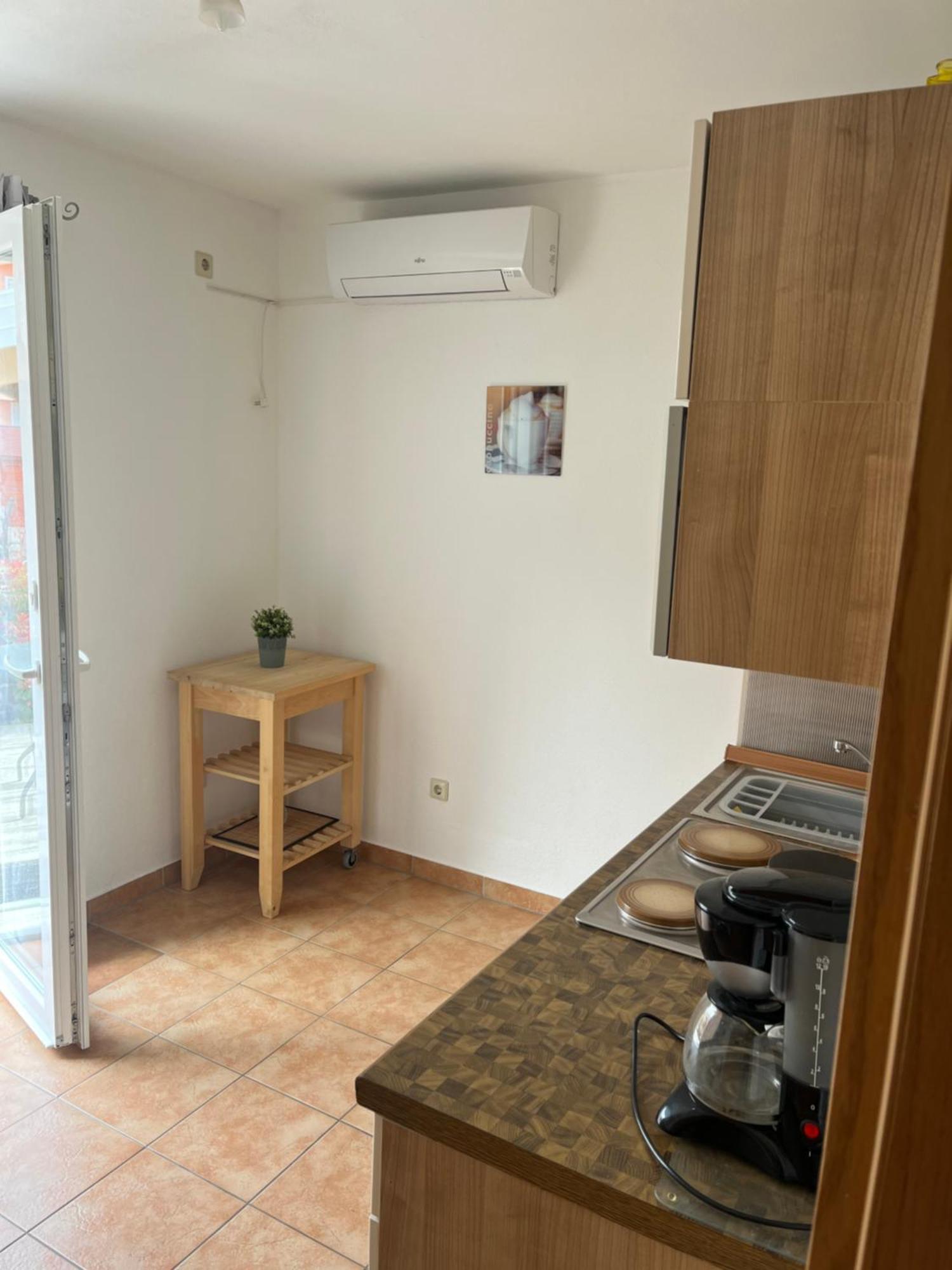 Apartments Marija Малинска Екстериор снимка